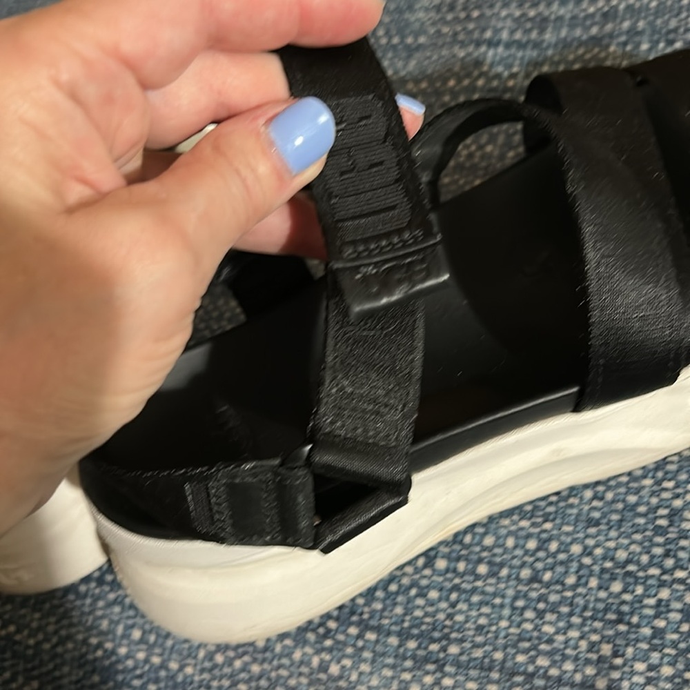 Black Ugg Platform Sandals SZ 8.5 - Picture 8 of 8